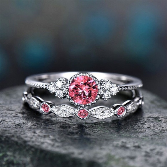 **EISLEY* 2-Pc Silver x Pink Fashion Ring Set Size 8 - Picture 1 of 1